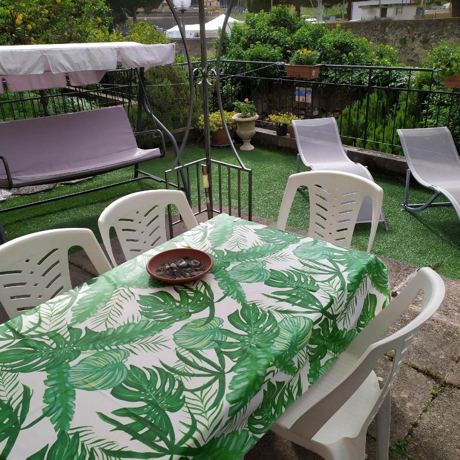 Noemi Apartment 5 Lands Paradise 레반토 외부 사진